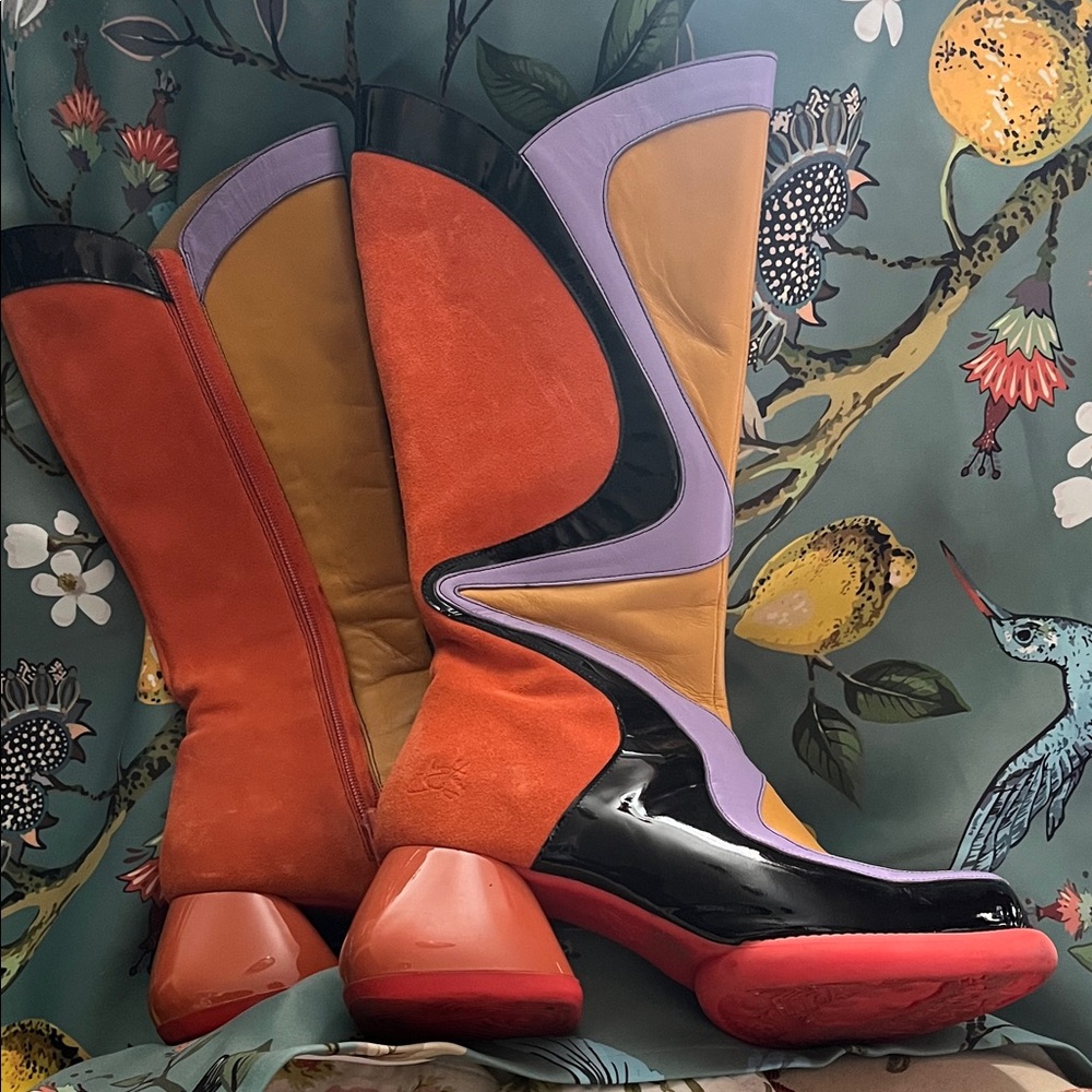 Fluevog Warhol boots size 9. Rare